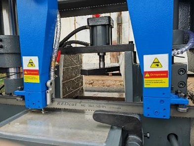 Фото 71 - MetalTec MBS 330/50 CH ленточнопильный станок для резки металла под углом 90°.