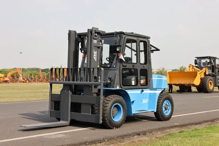 Фото 3 - Вилочный погрузчик TRF D50С-3X.