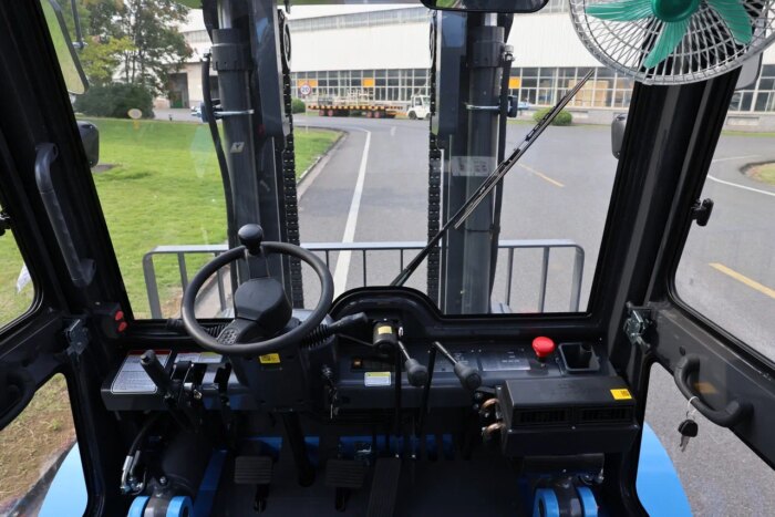 Фото 6 - Вилочный погрузчик TRF D50С-3X.
